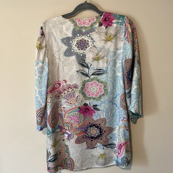 Soft Surroundings Beaded Floral soft flowy Tunic size Small - Picture 8 of 9